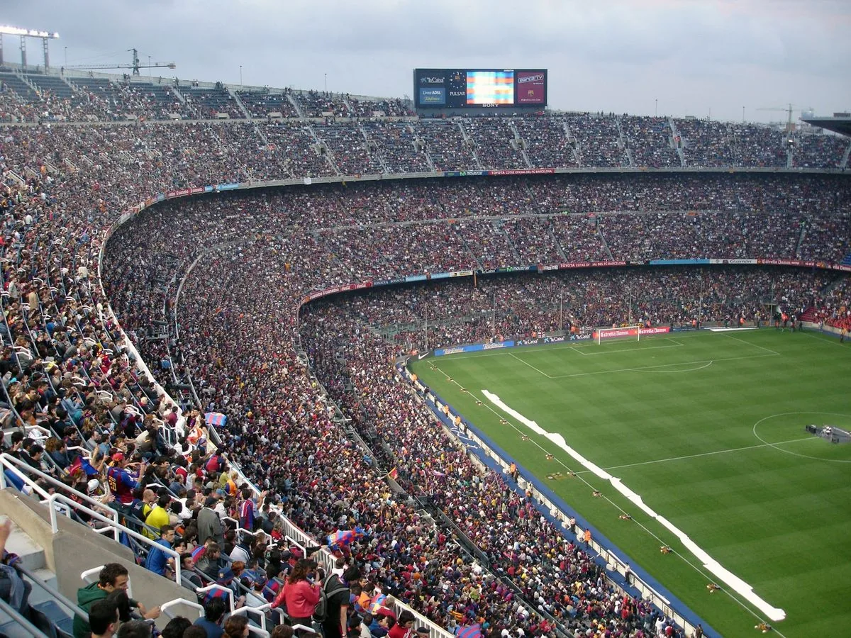 Stadium concourse cleaning for event venue facility services
